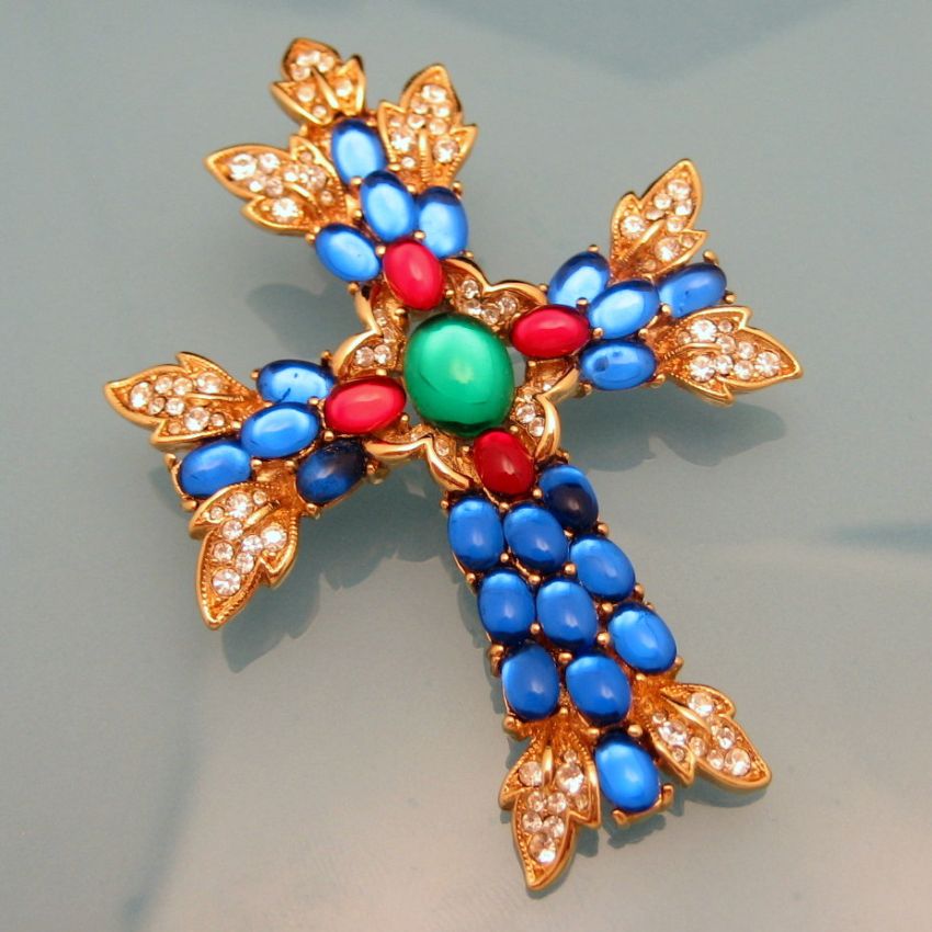 TRIFARI Vintage Maltese Cross Brooch Pin Pendant Large Glass Stones