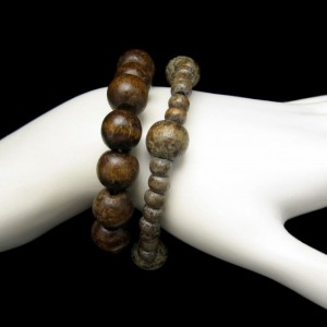2 Chunky Vintage Bracelets Mid Century Mod Brown Wood Beads Stretch Nice Mottled Colors