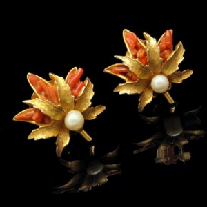 CAPRI Vintage Clip Earrings Mid Century Faux Pearl Coral Glass Leaf Matte Goldtone