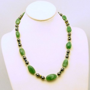 Vintage Chunky Green Agate Beads Necklace Hematite Crystal Glass Very Pretty