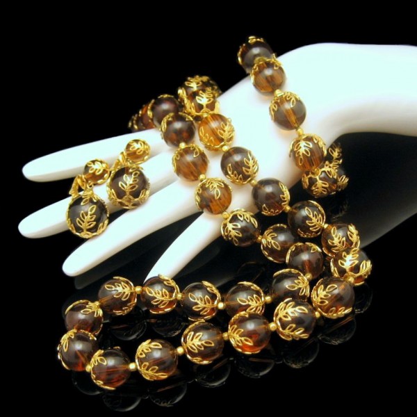 Chunky Amber Lucite Beaded Necklace Awesome Vintage Liz Claiborne Amber Lucite Necklace and Bracelet Set