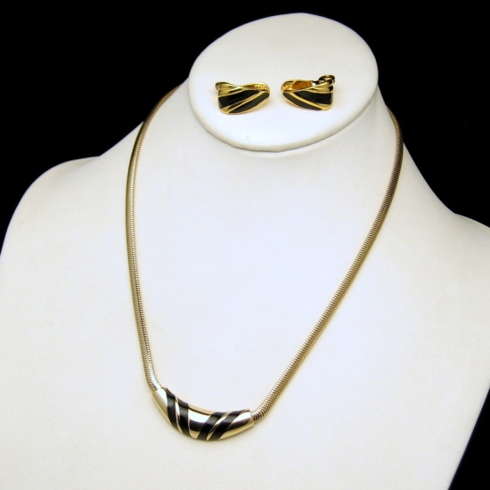 Avon Monet Vintage Necklace Clip Earrings Set Black Enamel Goldtone 
